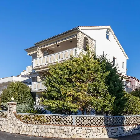 1 Bedroom Awesome In