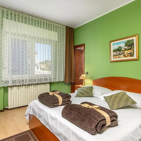 1 Bedroom Awesome In *