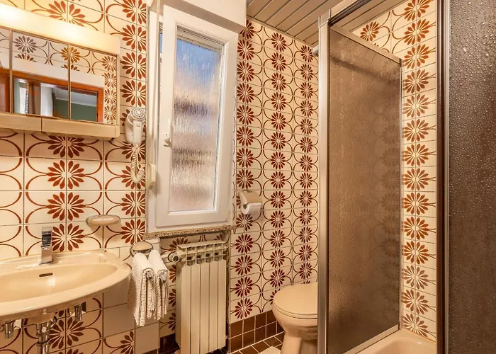 1 Bedroom Awesome In
